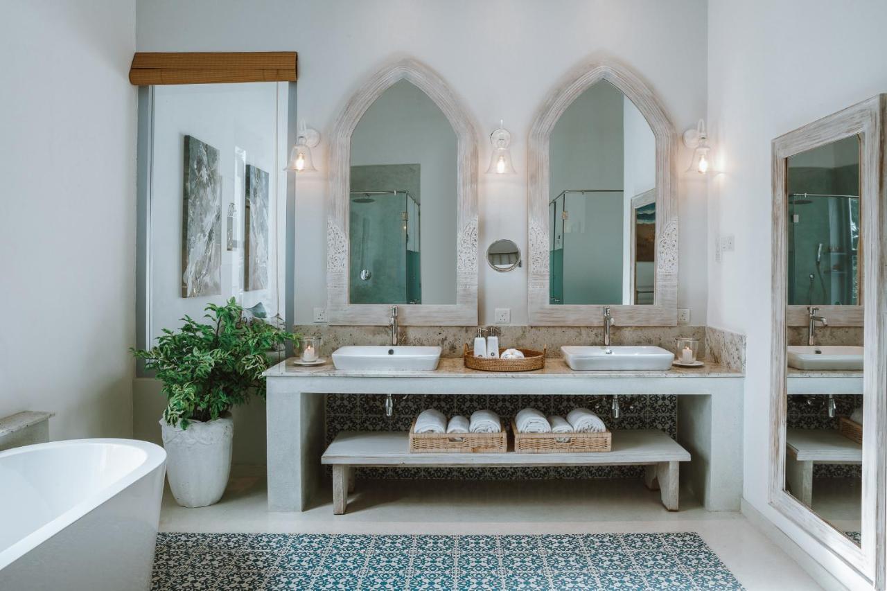 Selenya Talpe - Boutique Villa أونا واتونا المظهر الخارجي الصورة