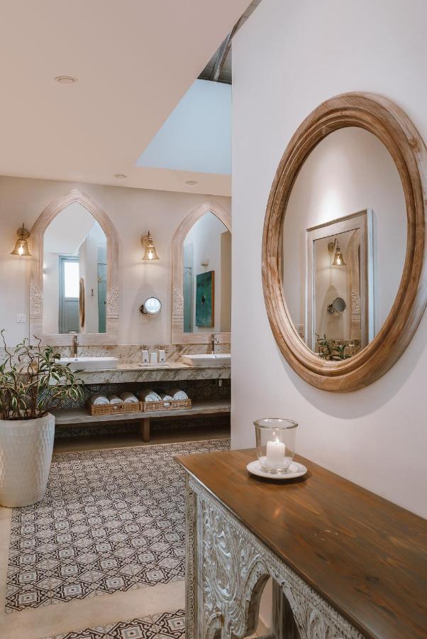 Selenya Talpe - Boutique Villa أونا واتونا المظهر الخارجي الصورة